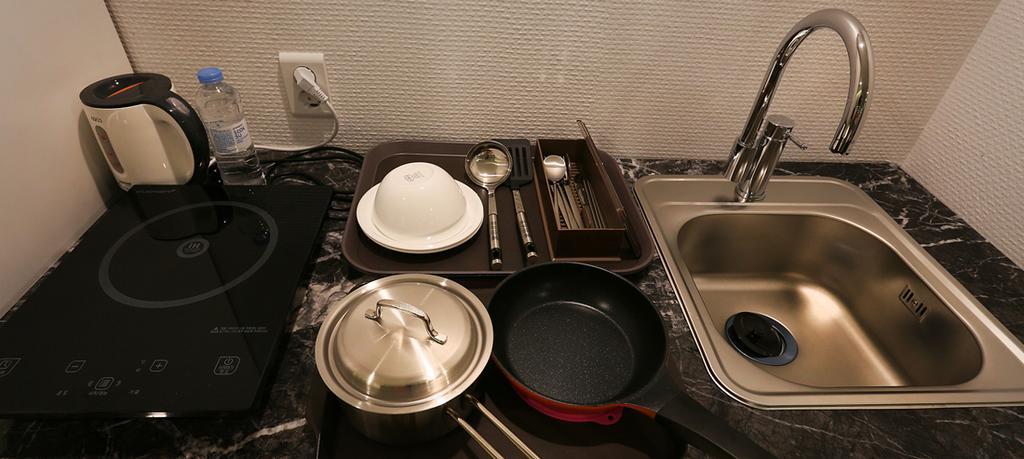 Circle Hotel Incheon Bagian luar foto