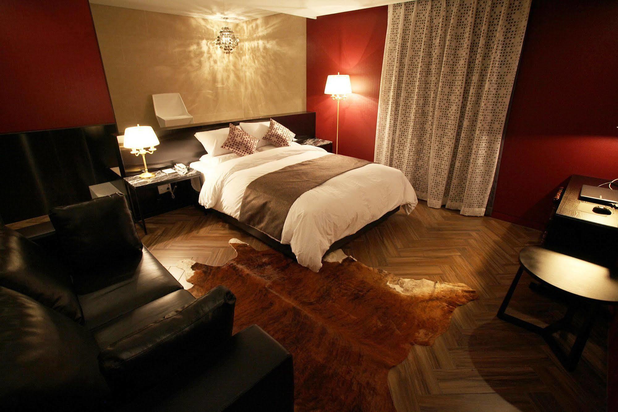 Circle Hotel Incheon Bagian luar foto