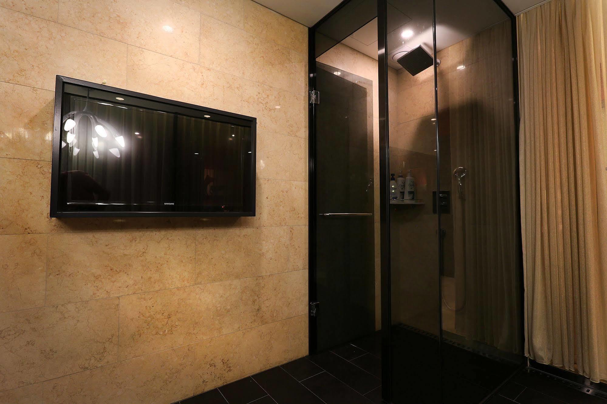 Circle Hotel Incheon Bagian luar foto